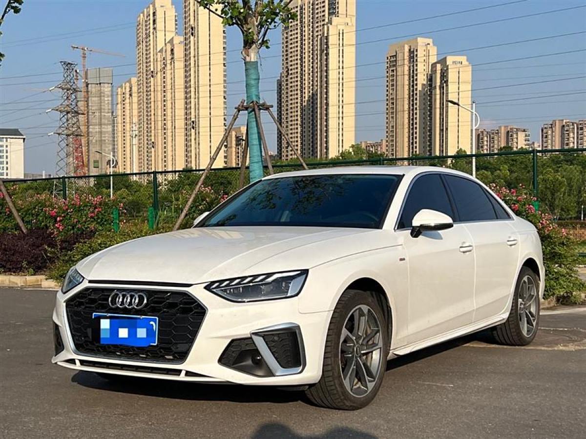 奧迪 奧迪A4L  2022款 40 TFSI 豪華動(dòng)感型圖片