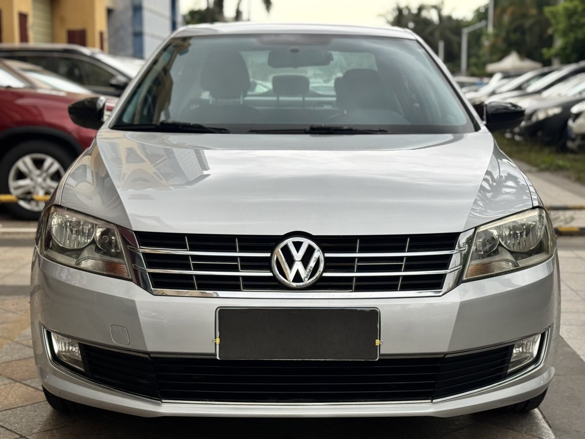 大眾 朗逸  2013款 改款經(jīng)典 1.6L 自動舒適版圖片