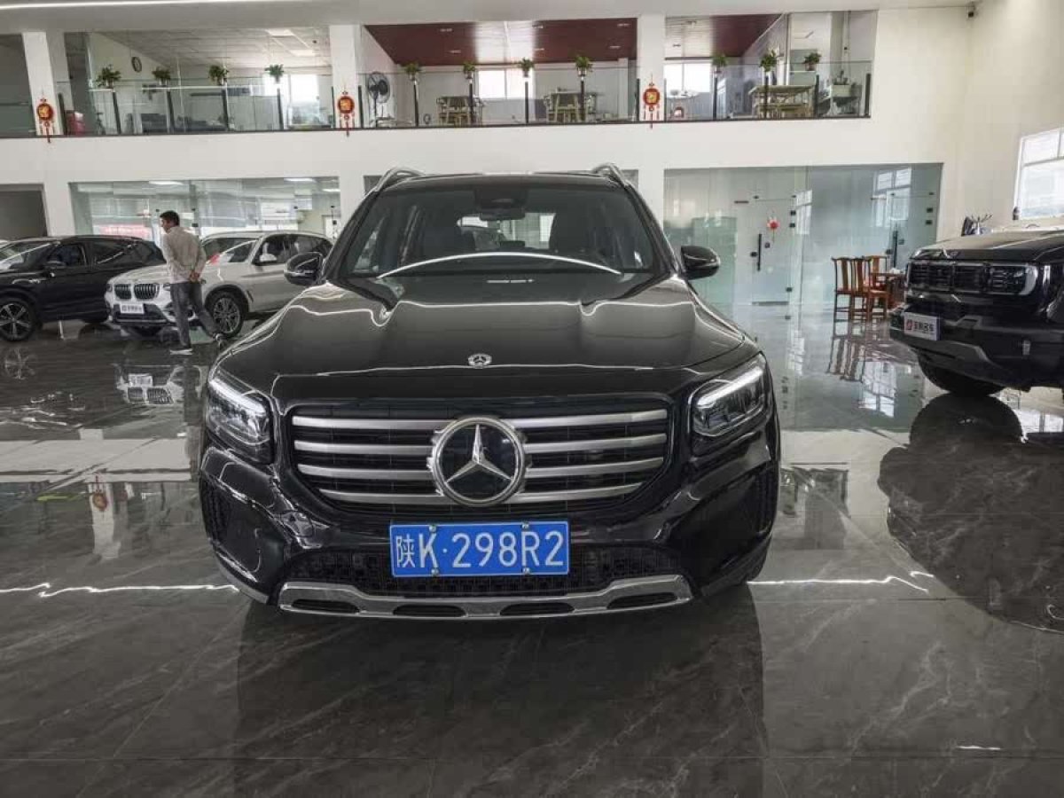 奔馳 奔馳GLB  2024款 改款 GLB 200 動感型圖片