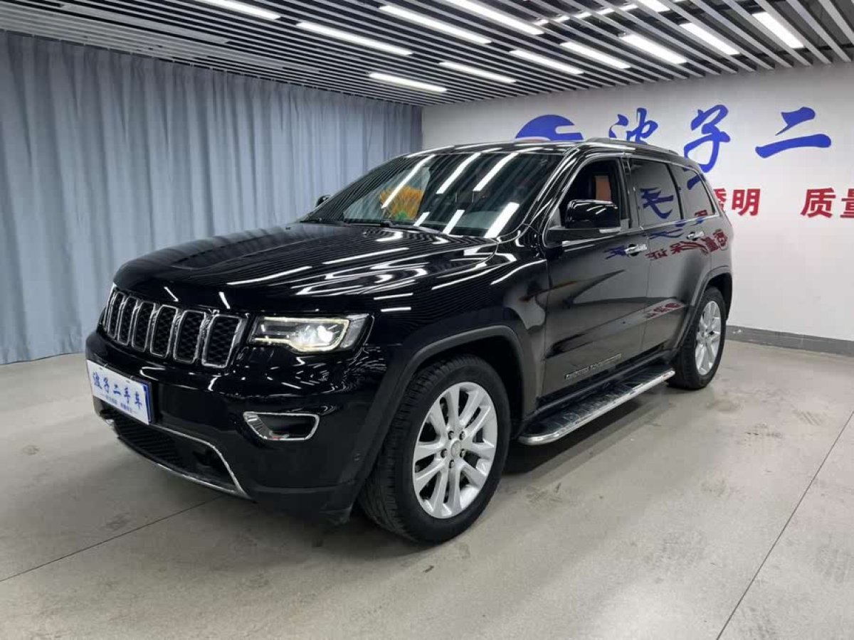 Jeep 大切諾基  2017款 3.0L 精英導航版圖片