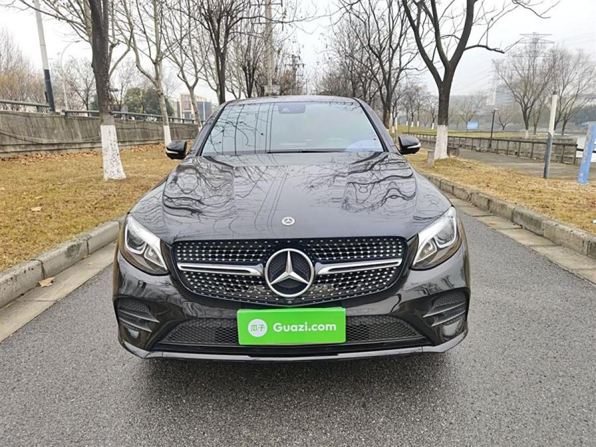 奔馳 奔馳GLC  2022款 改款 GLC 260 4MATIC 轎跑SUV圖片