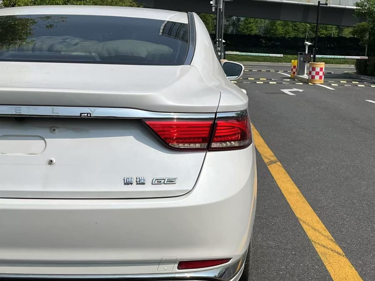 吉利 博瑞GE新能源  2020款 1.5T PHEV 領(lǐng)航版圖片