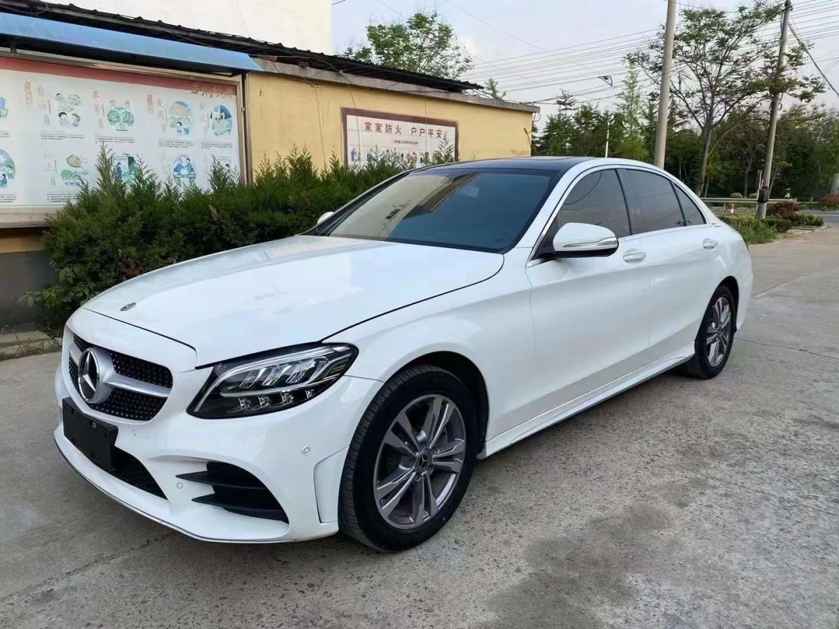 奔馳 奔馳c級 2019款 c 260 4matic 轎跑車圖片