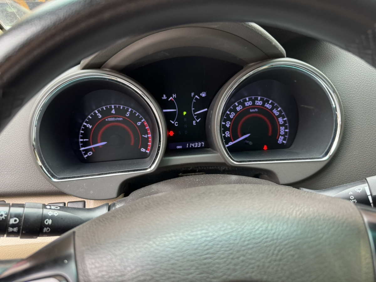 2015年06月丰田 汉兰达  2012款 2.7L 两驱5座精英版