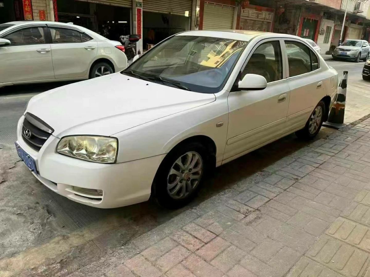 現(xiàn)代 伊蘭特  2007款 1.6L 兩廂手動(dòng)豪華型圖片