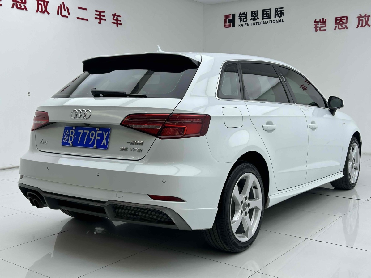 奧迪 奧迪A3  2016款 Sportback 35 TFSI 進(jìn)取型圖片