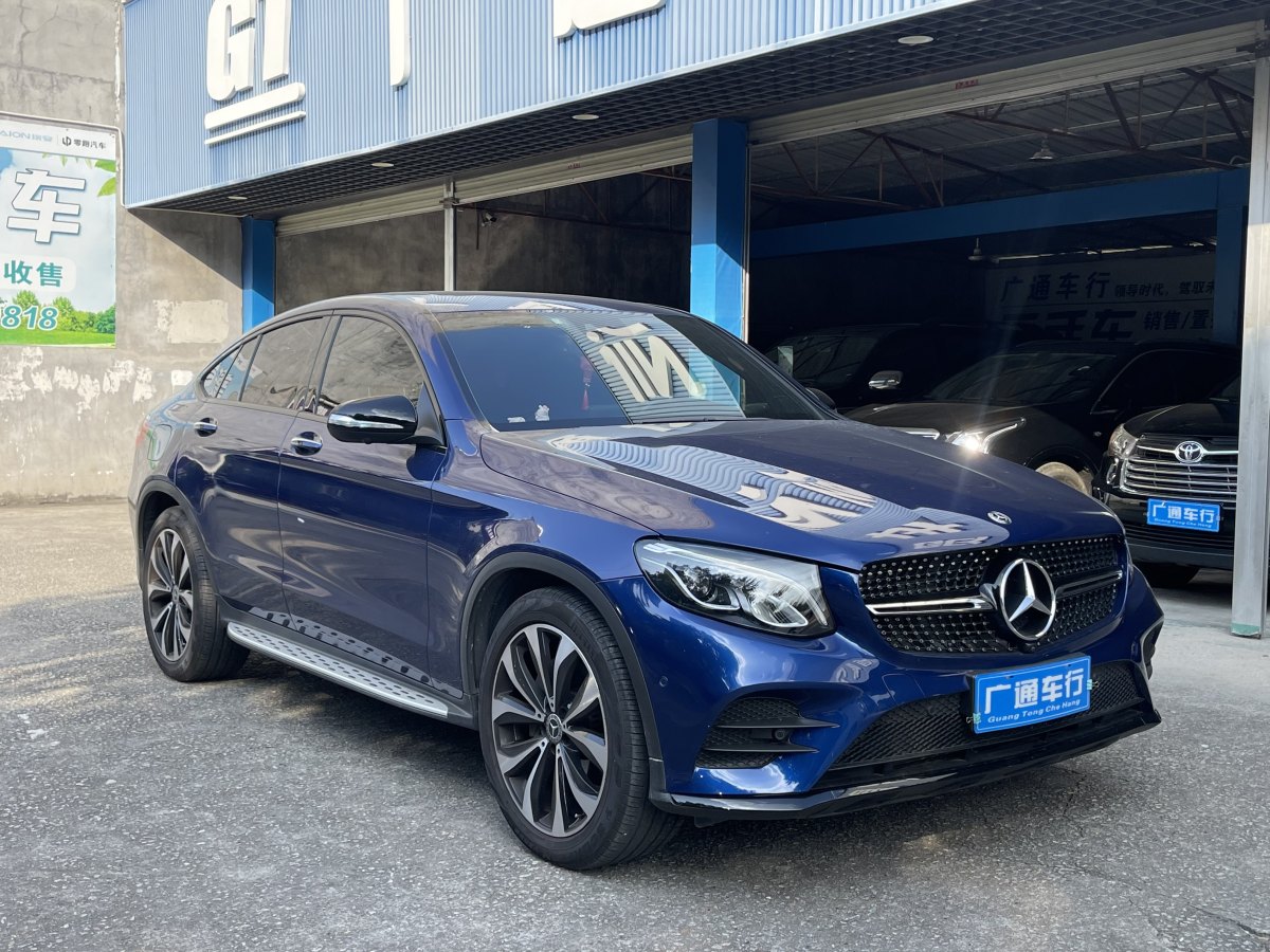 2019年7月奔馳 奔馳GLC  2023款 改款 GLC 260 4MATIC 轎跑SUV