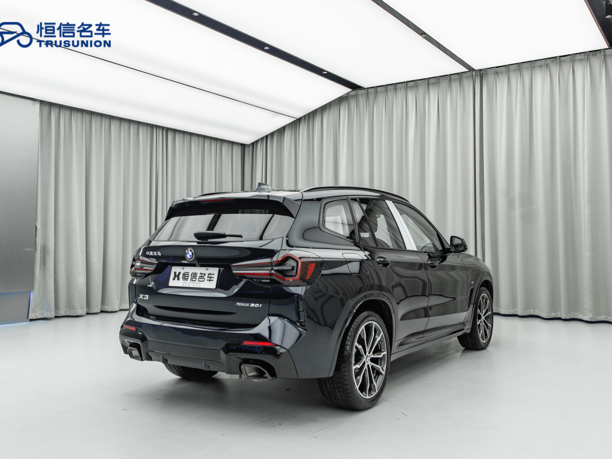 寶馬 寶馬X3  2022款 xDrive30i 領(lǐng)先型 M曜夜套裝圖片