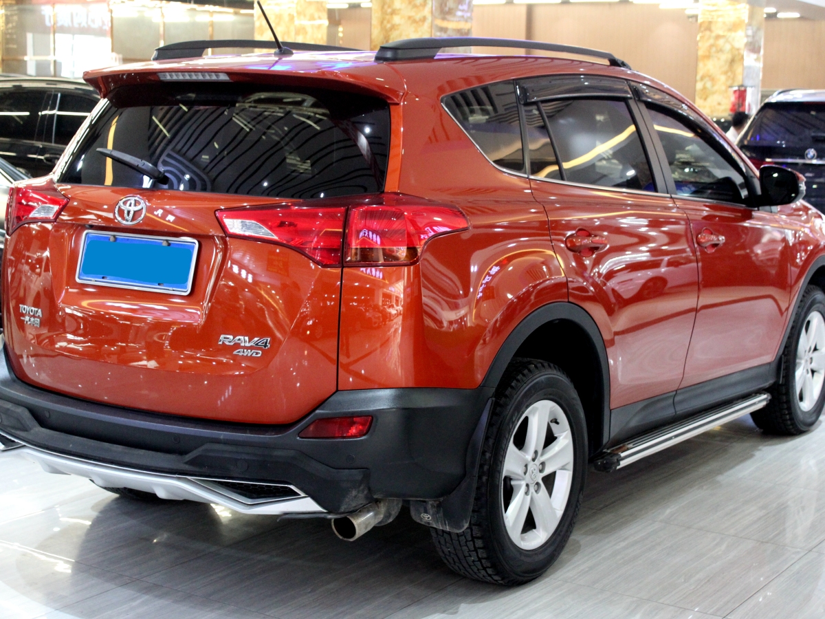 豐田 RAV4  2018款 榮放 2.0L CVT兩驅(qū)風(fēng)尚版圖片