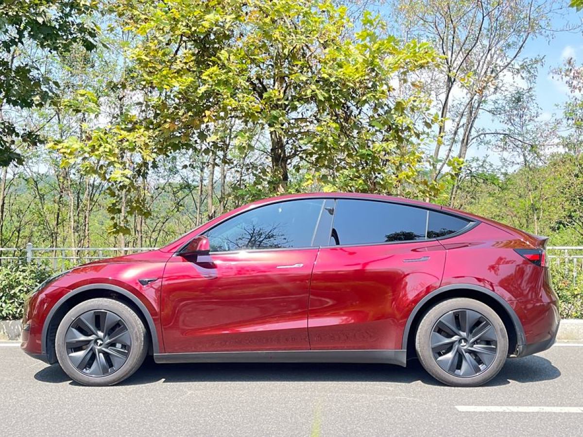 特斯拉 Model Y  2023款 煥新版 后輪驅(qū)動(dòng)圖片