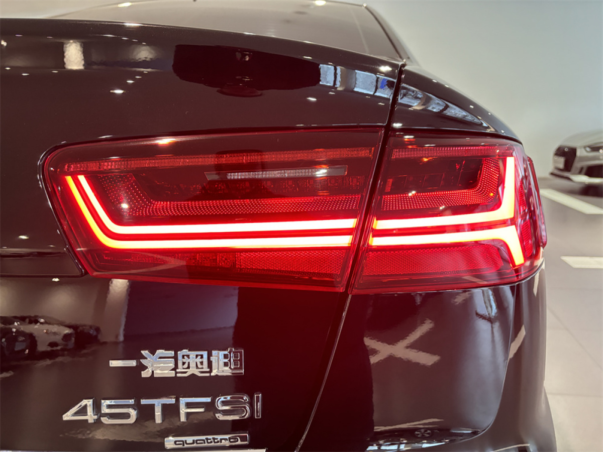 奧迪 奧迪A6L  2017款 45 TFSI quattro 運(yùn)動(dòng)型圖片