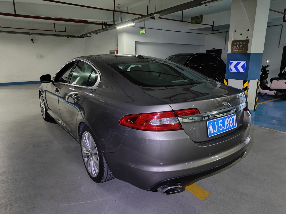 捷豹 XF  2012款 XF 3.0L V6豪華版圖片