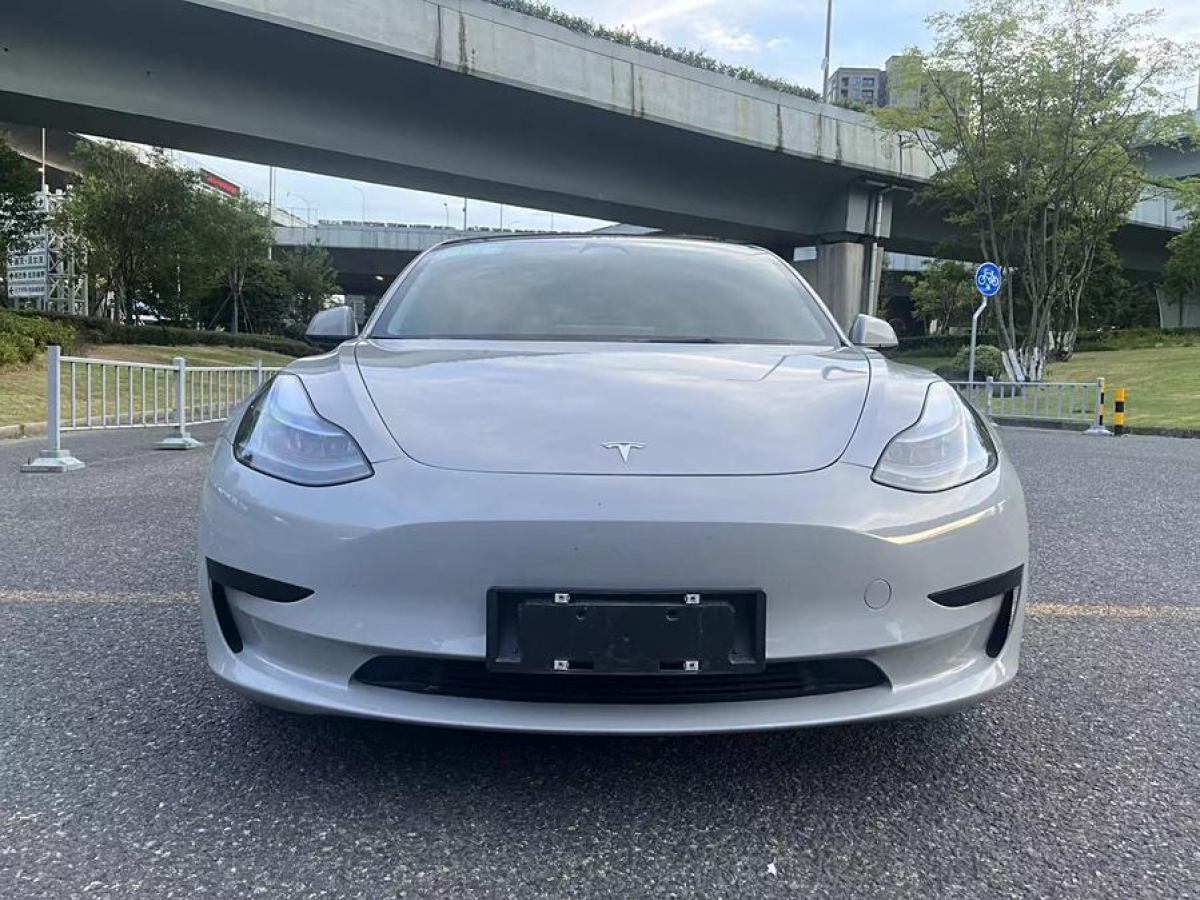 2023年2月特斯拉 Model Y  2022款 改款 后輪驅(qū)動版