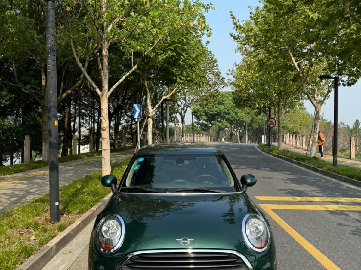 MINI MINI  2019款 1.5T COOPER 經(jīng)典派圖片