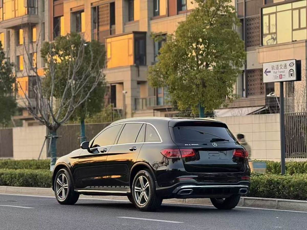 奔馳 奔馳GLC  2018款 改款 GLC 260 4MATIC 豪華型圖片