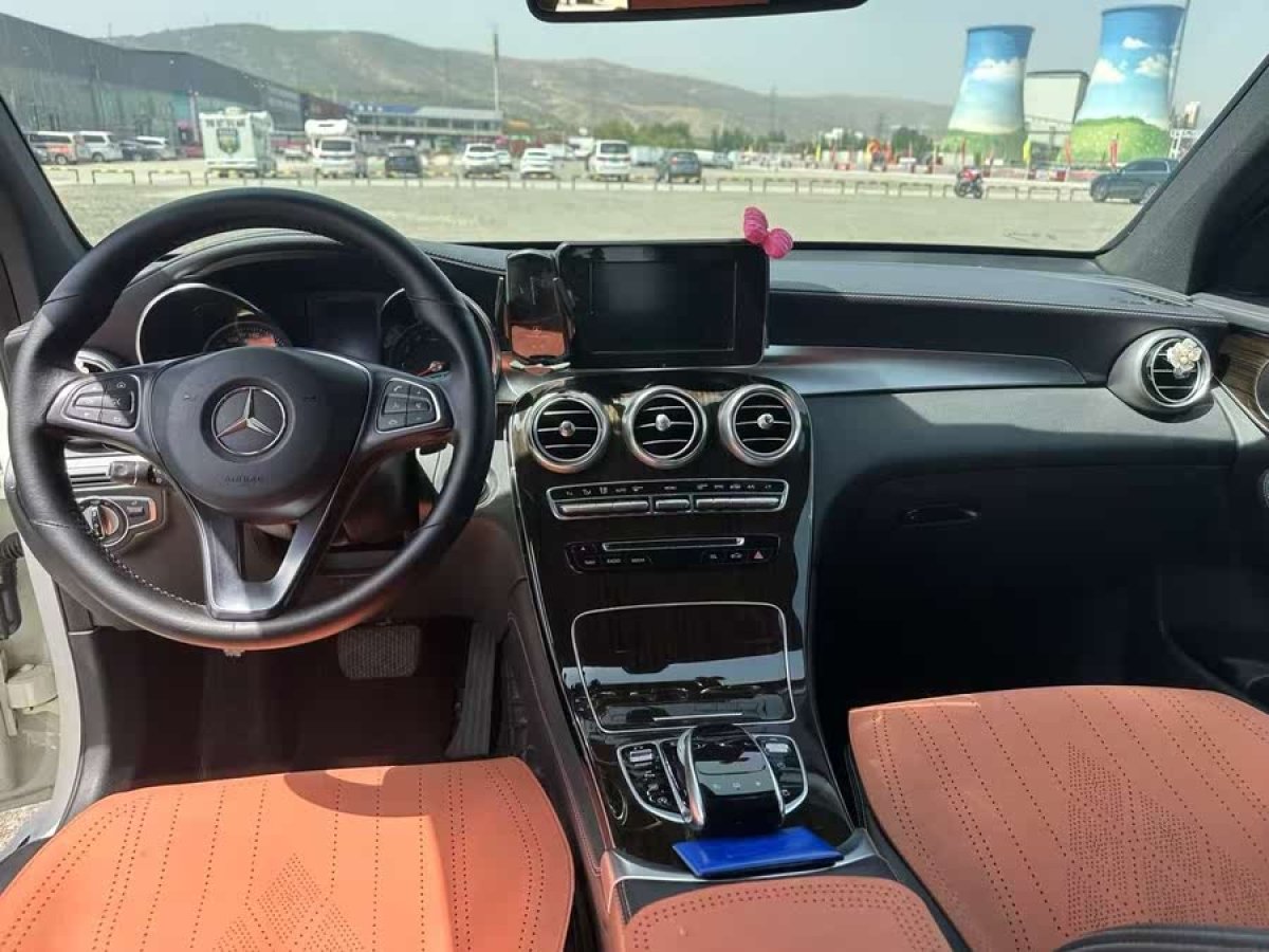 奔馳 奔馳GLC  2016款 GLC 260 4MATIC 動感型圖片