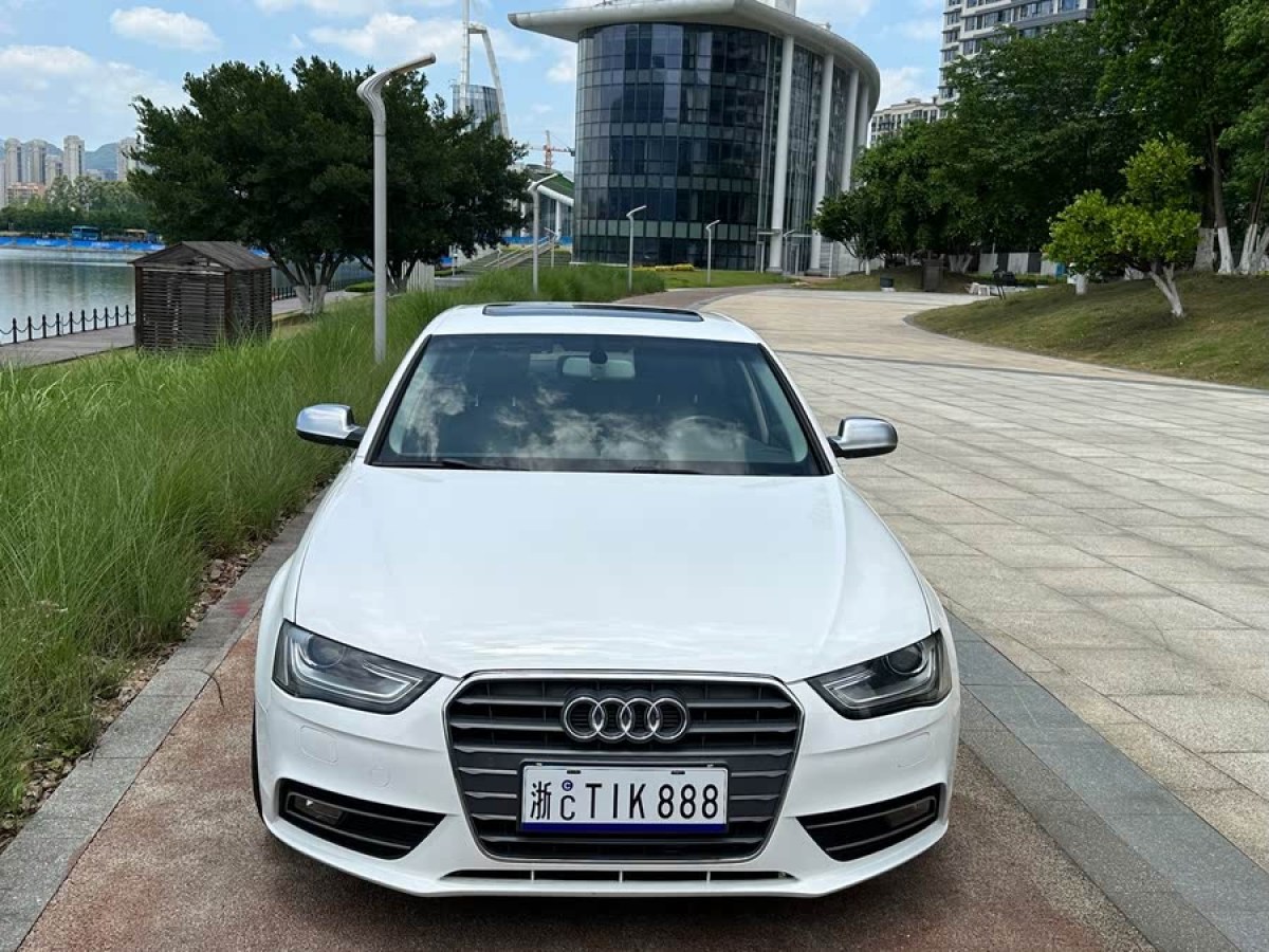 奧迪 奧迪A4L  2013款 35 TFSI 自動技術(shù)型圖片