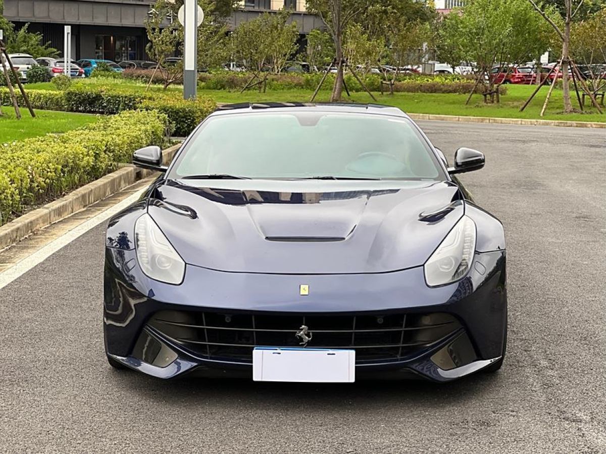 法拉利 F12berlinetta  2013款 6.3L 標(biāo)準(zhǔn)型圖片