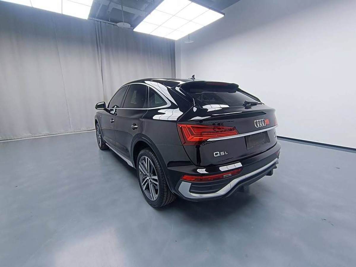 奧迪 奧迪Q5L Sportback  2022款 改款 40 TFSI 豪華型圖片