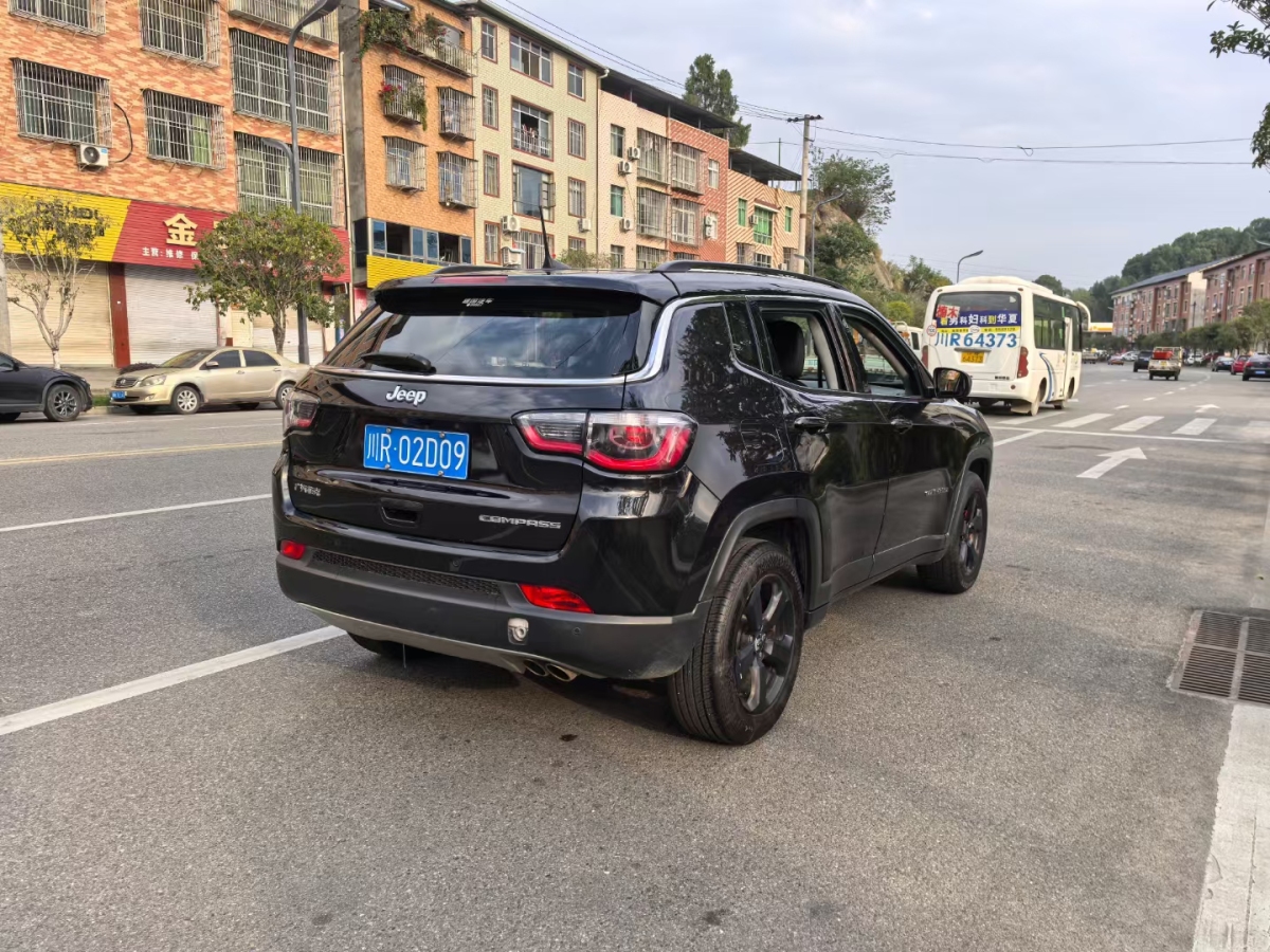 Jeep 指南者  2021款 220T 自動(dòng)豪華型圖片