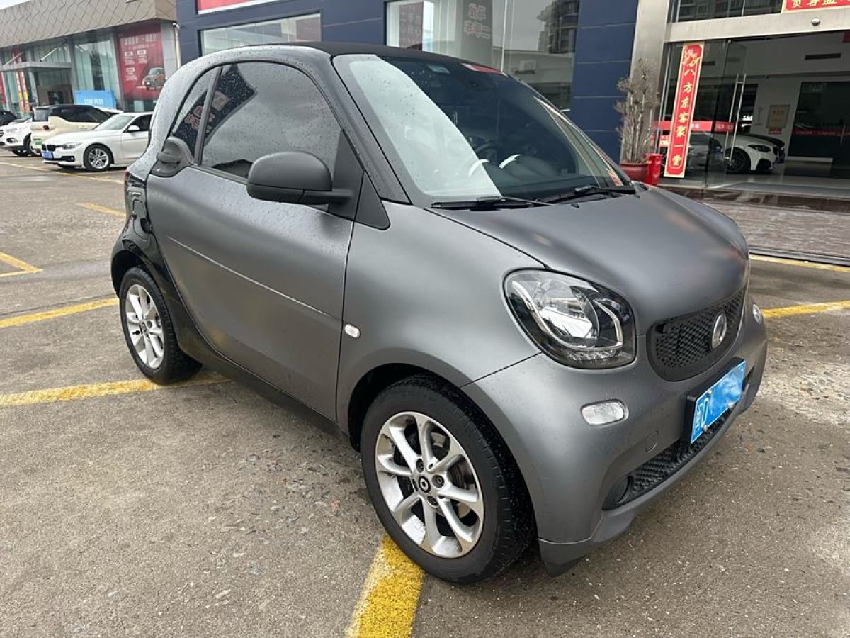 smart fortwo  2018款 1.0L 52千瓦硬頂靈動(dòng)版圖片