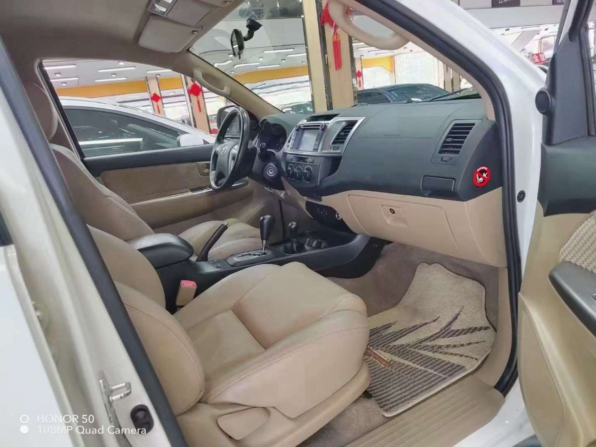 丰田 Fortuner  2016款 2.7L 中东版图片