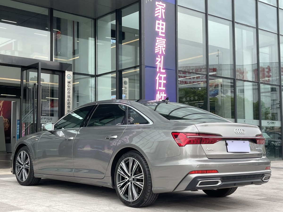 2019年7月奧迪 奧迪A6L  2019款 45 TFSI quattro 臻選動(dòng)感型