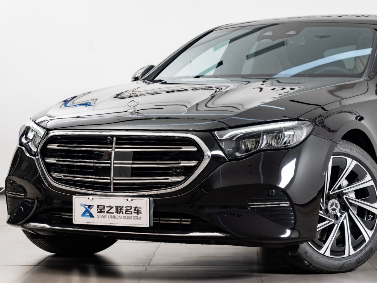 奔馳 奔馳E級(jí) 2025款 E 300 L 豪華型圖片