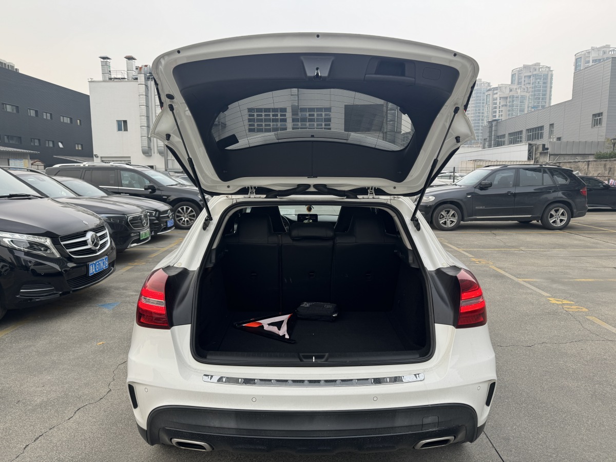 奔馳 奔馳GLA  2018款 GLA 220 4MATIC 運動型圖片