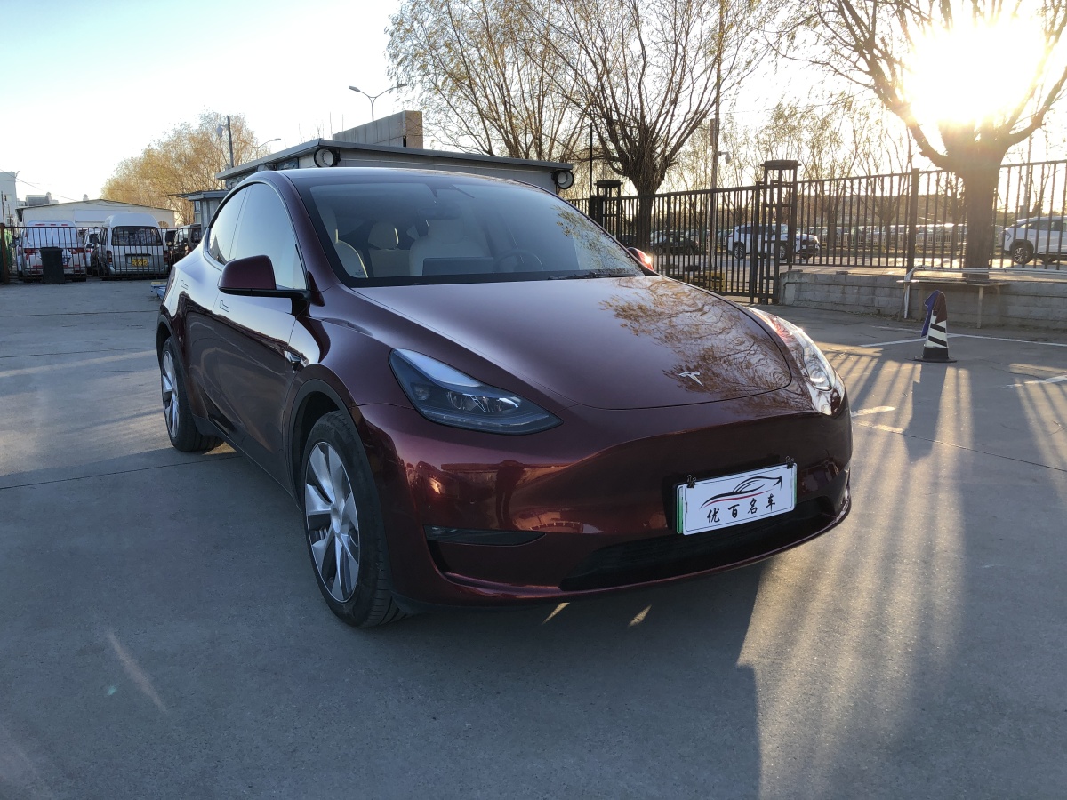 特斯拉 Model 3  2021款 改款 Performance高性能全輪驅(qū)動(dòng)版圖片