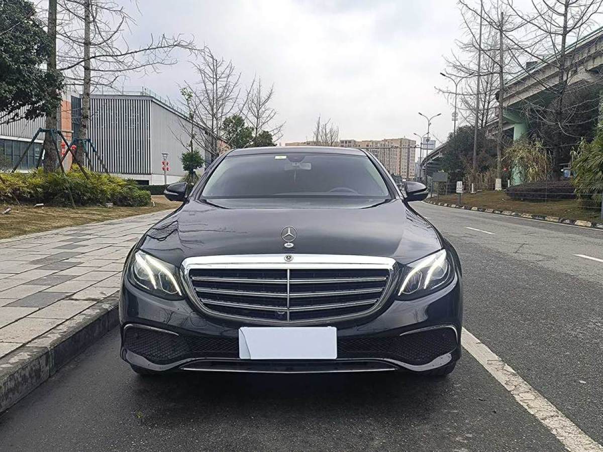 奔馳 奔馳E級  2020款 E 300 L 豪華型圖片