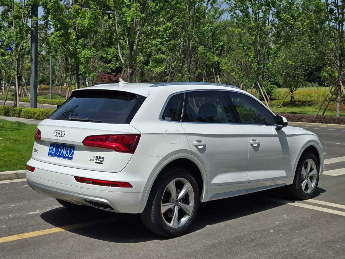 奧迪 奧迪Q3  2019款  35 TFSI 時尚動感型圖片