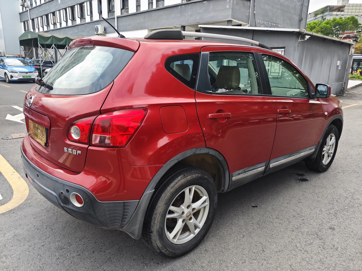 日產(chǎn) 逍客  2011款 1.6XE 風(fēng) 5MT 2WD圖片