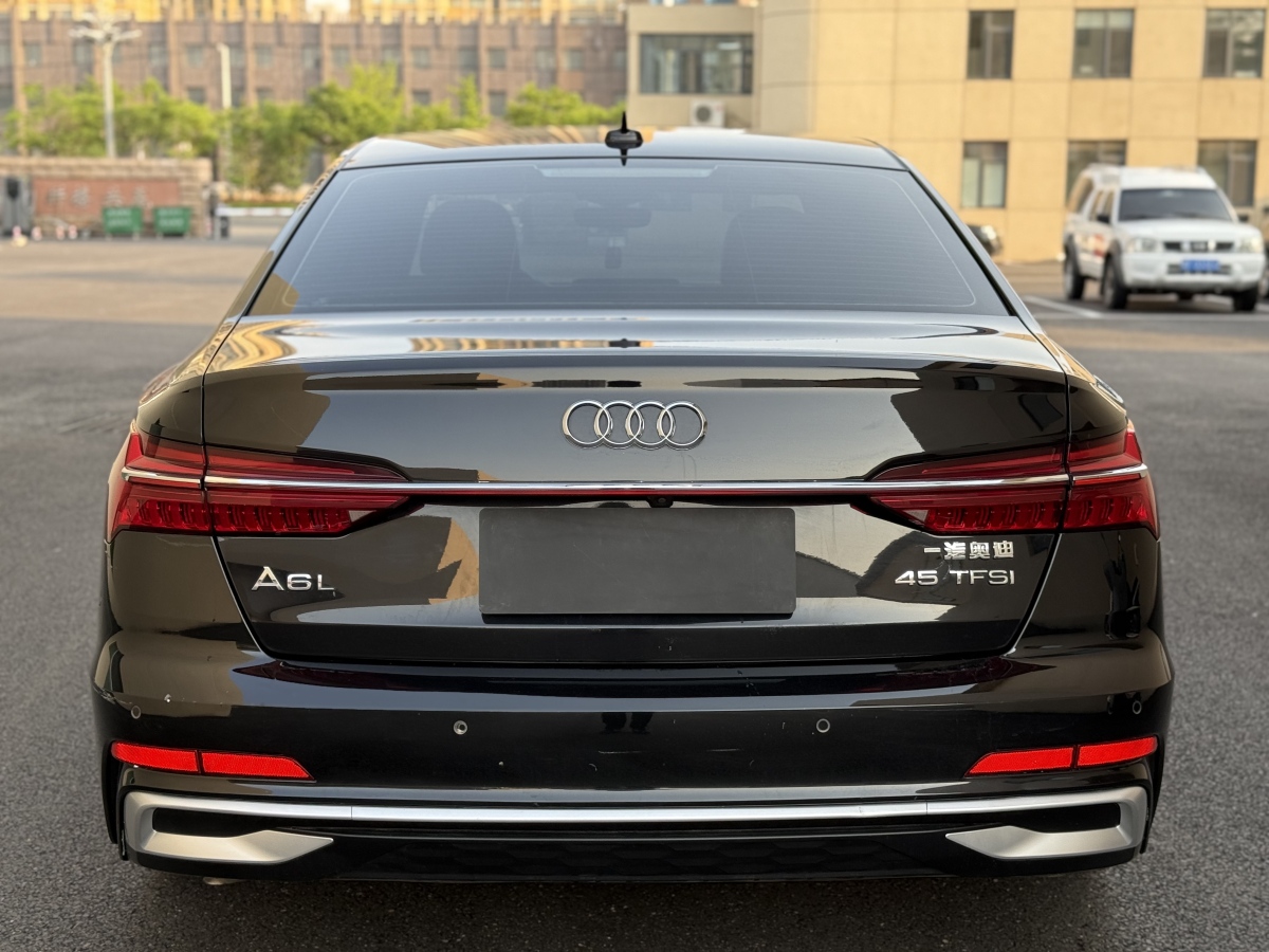 奧迪 奧迪A6L  2019款 45 TFSI 臻選動感型圖片