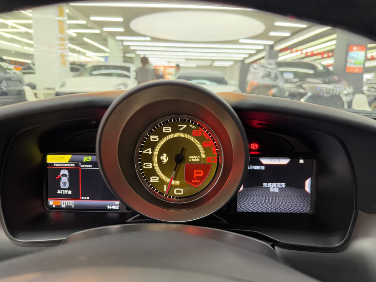 法拉利 F8 Tributo  2019款  3.9T V8圖片