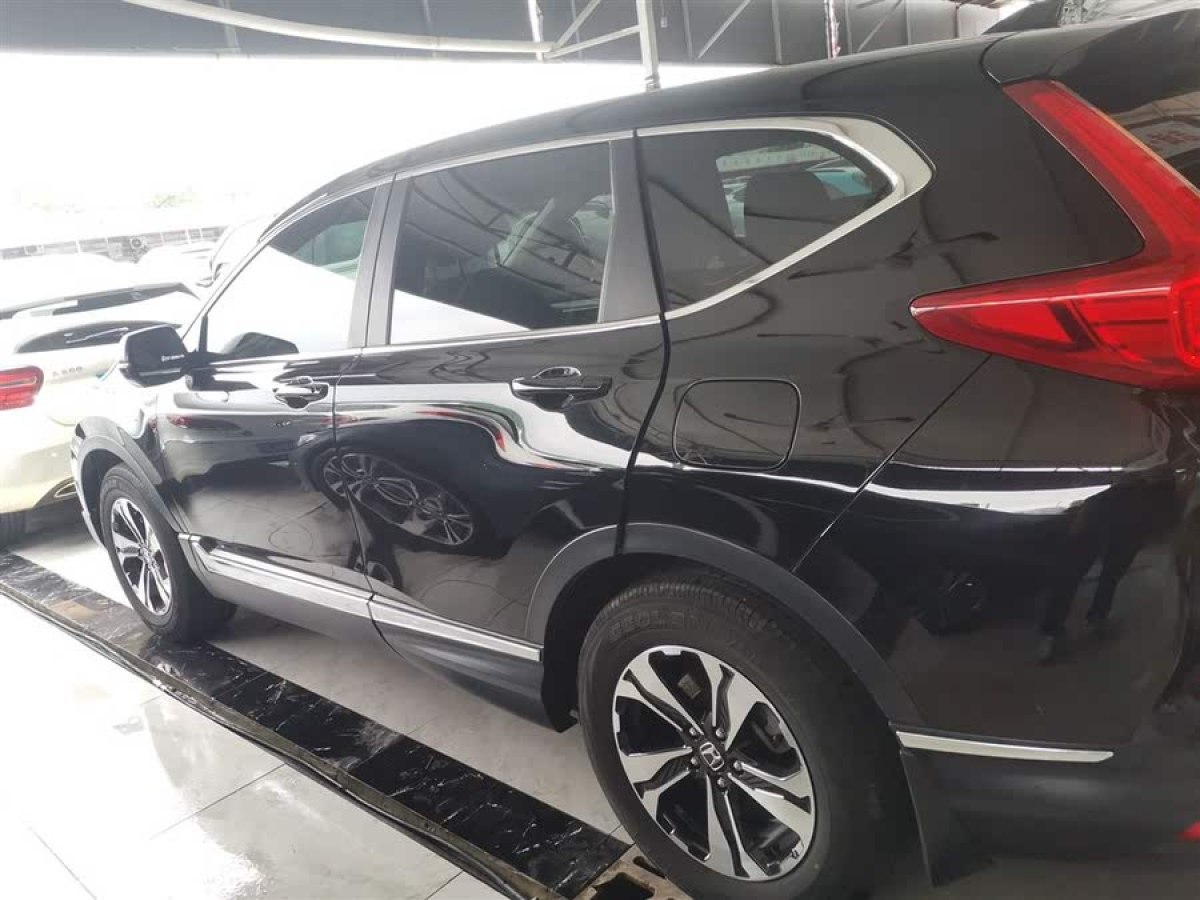 本田 CR-V  2019款 耀目版 240TURBO CVT兩驅(qū)舒適版圖片