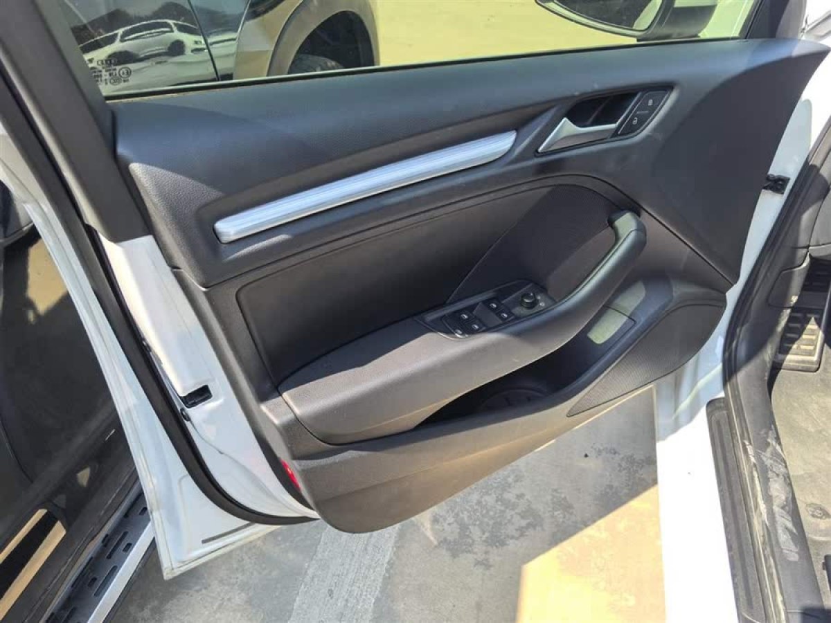 奧迪 奧迪A3  2015款 Sportback 40 TFSI 自動(dòng)舒適型圖片