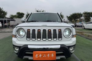 自由客 Jeep 2.0L 运动增强版