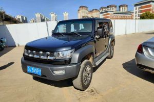 BJ40 北京 40L 2.3T 自动四驱环塔冠军版