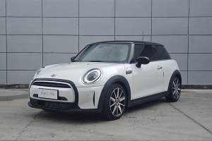 MINI MINI 改款 1.5T COOPER 藝術(shù)家