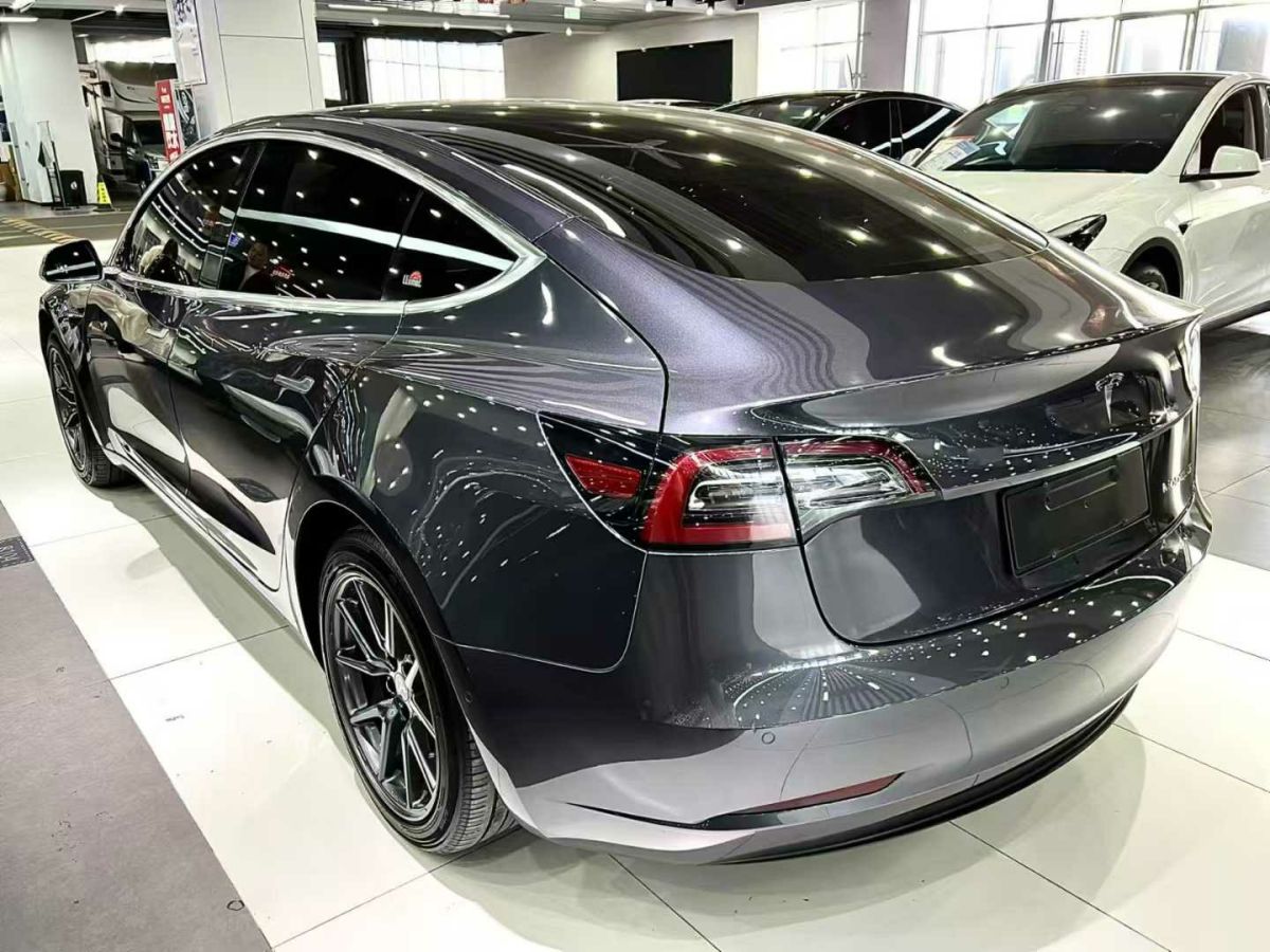 特斯拉 Model 3  2020款 標準續(xù)航后驅(qū)升級版圖片