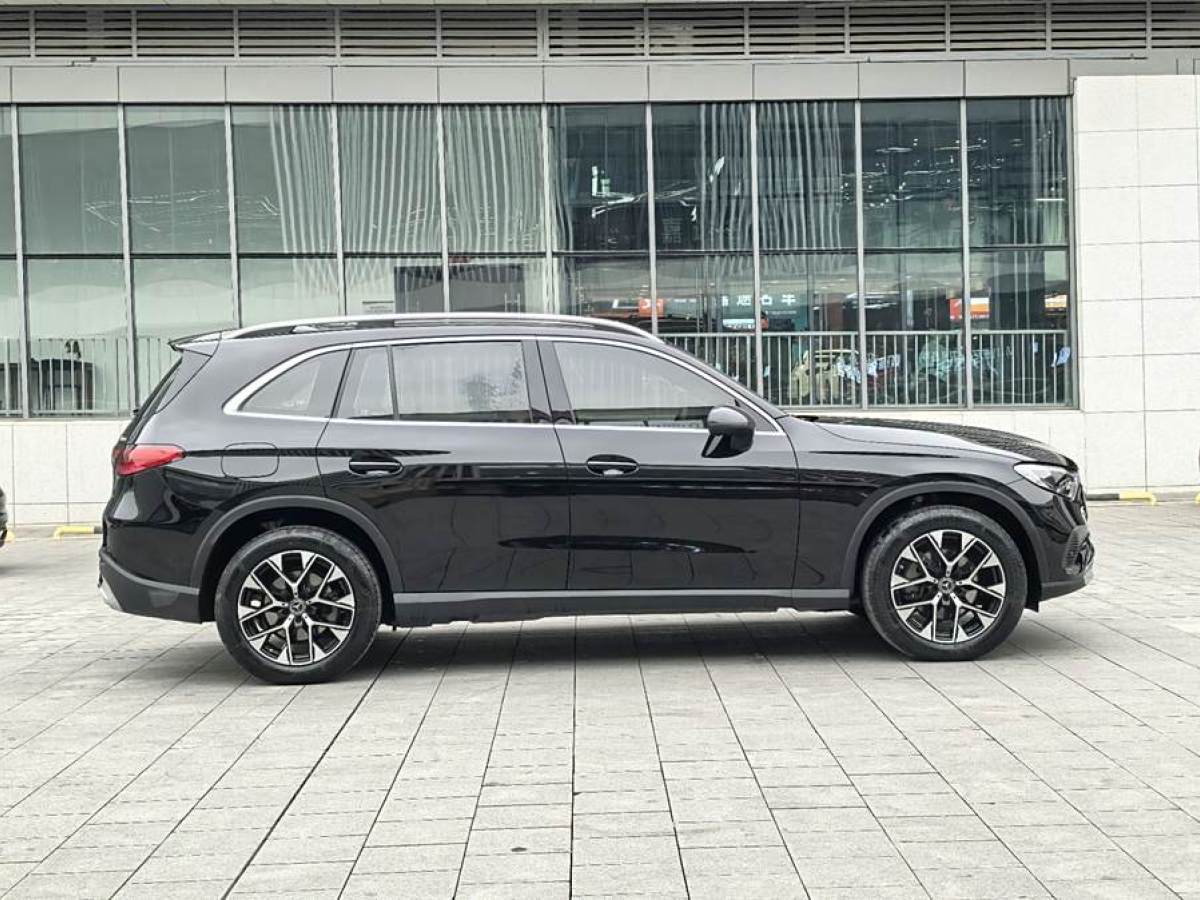 奔馳 奔馳GLC  2024款 GLC 260 L 4MATIC 動(dòng)感型 5座圖片