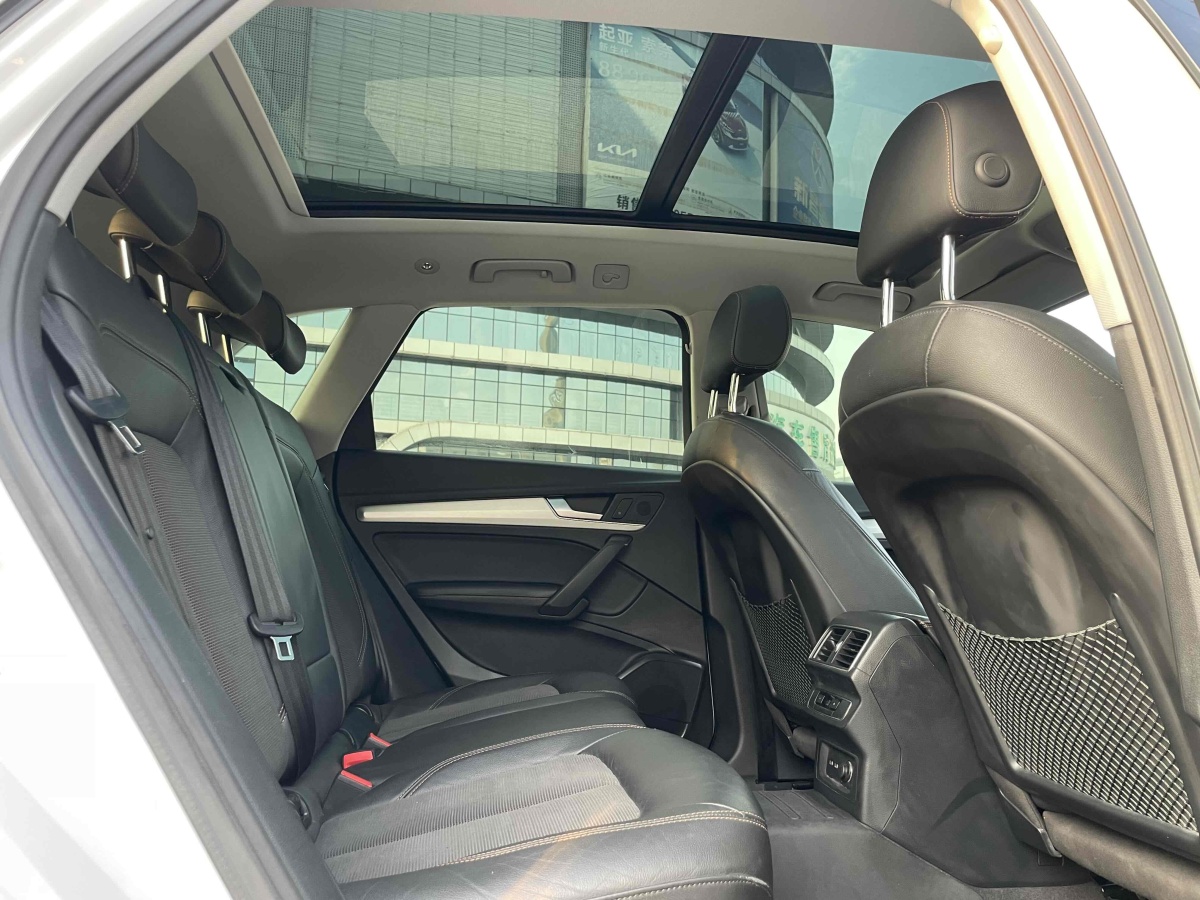 2019年5月奧迪 奧迪Q5L  2018款 40 TFSI 榮享時(shí)尚型