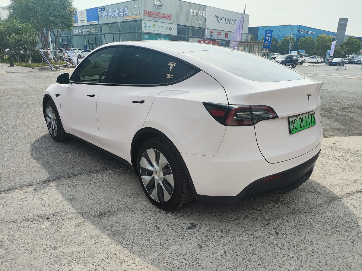 特斯拉 Model 3  2021款 改款 標(biāo)準(zhǔn)續(xù)航后驅(qū)升級(jí)版圖片