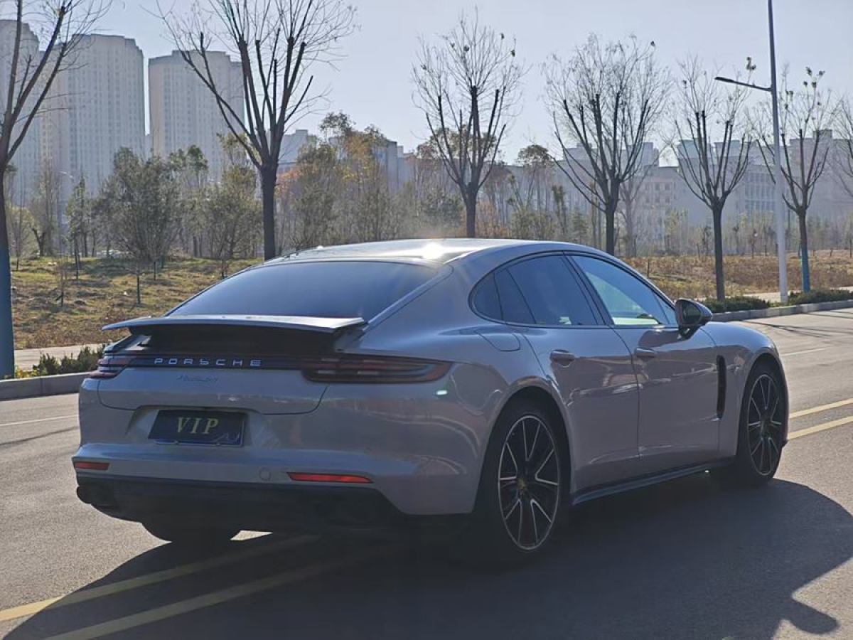 保時(shí)捷 Panamera  2019款 Panamera 十周年紀(jì)念版 2.9T圖片