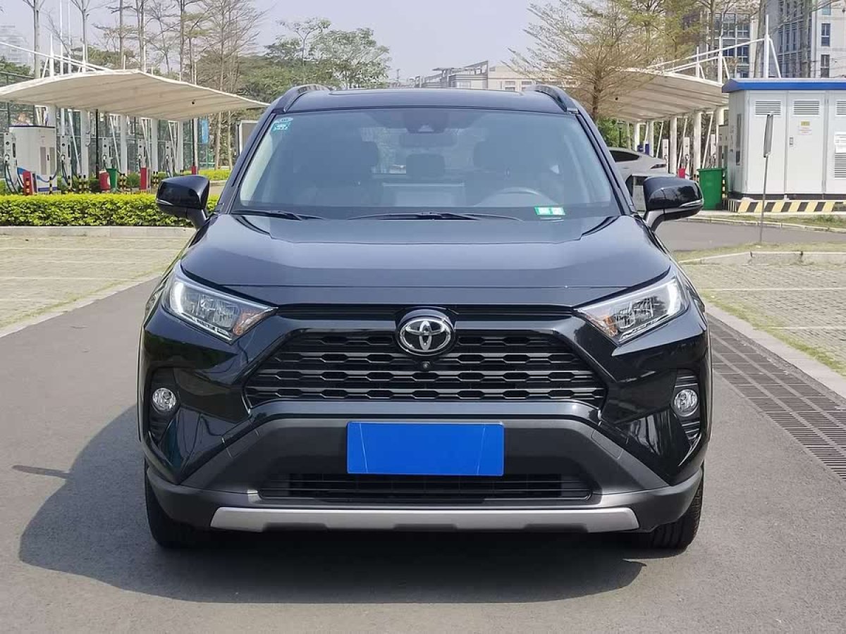 豐田 RAV4榮放  2020款 2.0L CVT兩驅(qū)風(fēng)尚版圖片