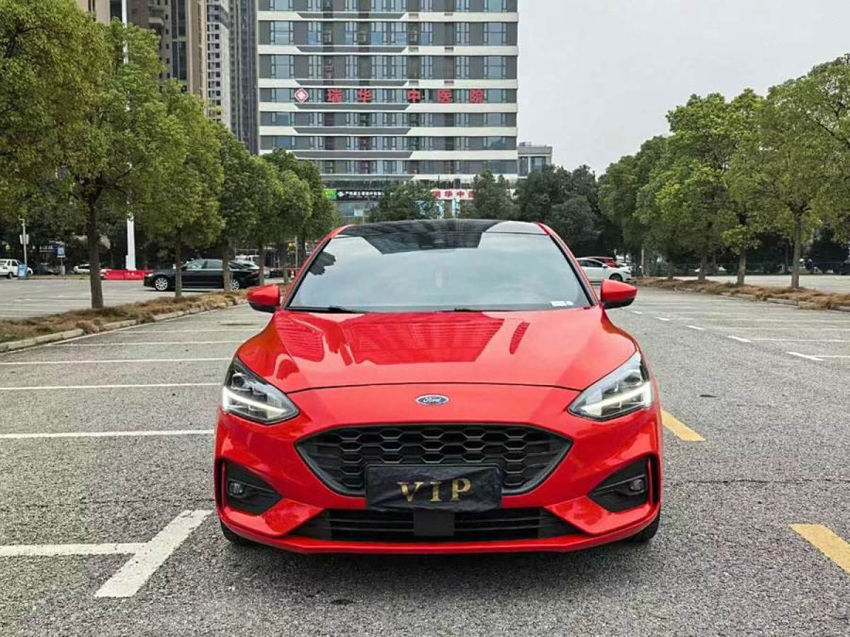 福特 ?？怂? 2020款 三廂 EcoBoost 180 自動(dòng)ST Line圖片