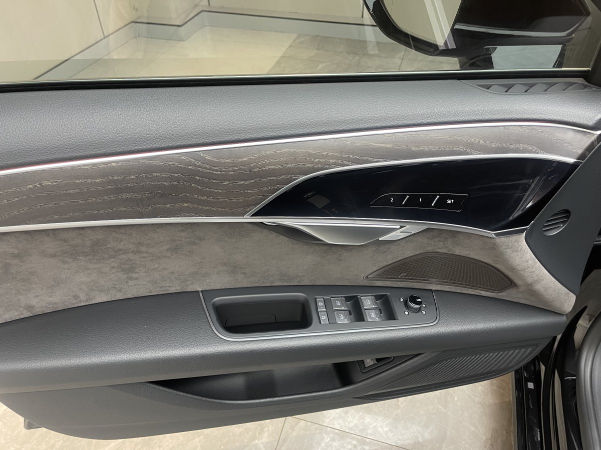 奧迪 奧迪A8  2022款 A8L 50 TFSI quattro 舒適型典藏版圖片