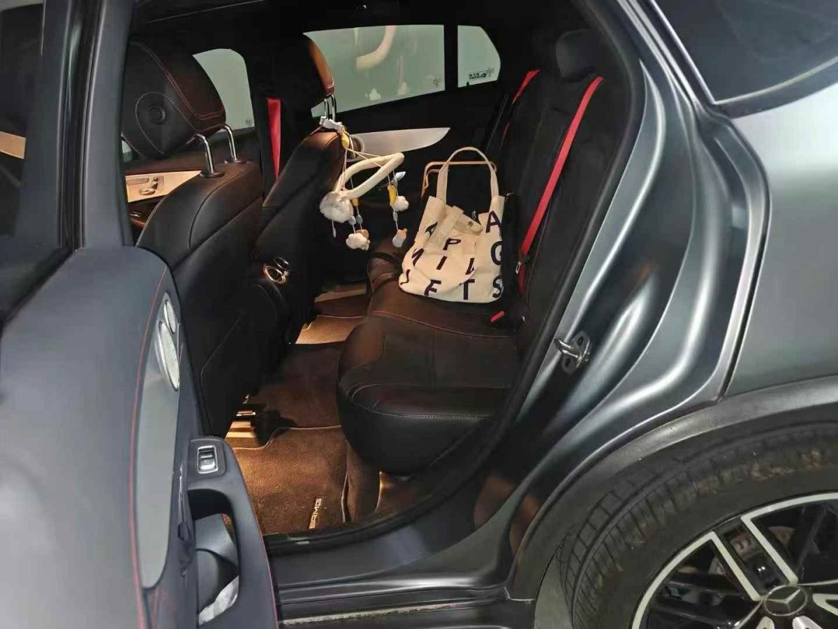 奔馳 奔馳GLC  2023款 GLC 300 4MATIC 轎跑SUV圖片