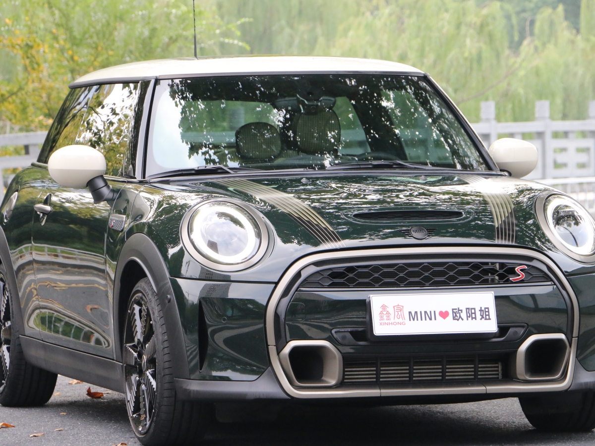 MINI MINI  2022款 2.0T COOPER S 執(zhí)迷特別版圖片